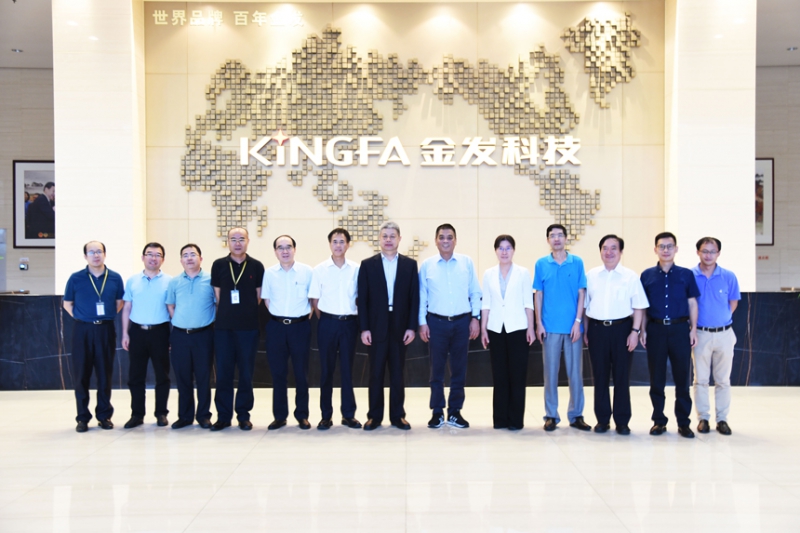 京化工研究院一行7人在院长、党委副书记吴长江的带领下莅临金发科技进行学术交流。