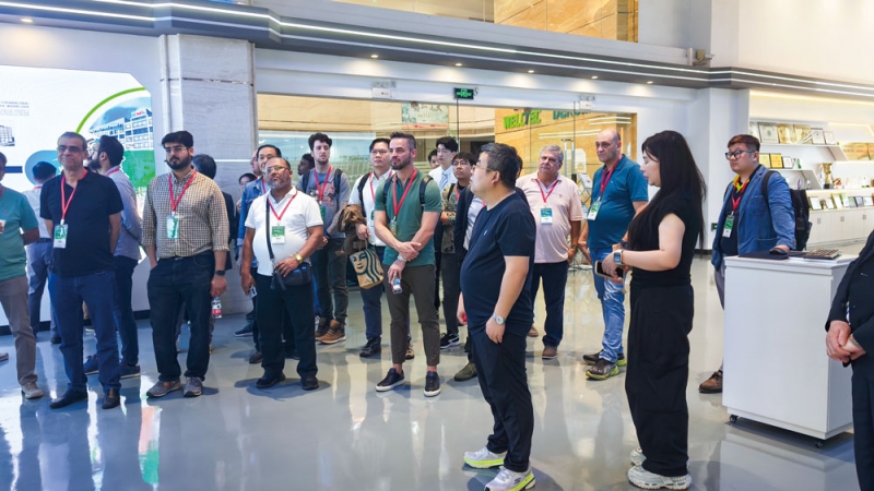 针对细分领域,东华机械展示了差异化技术方案-拷贝