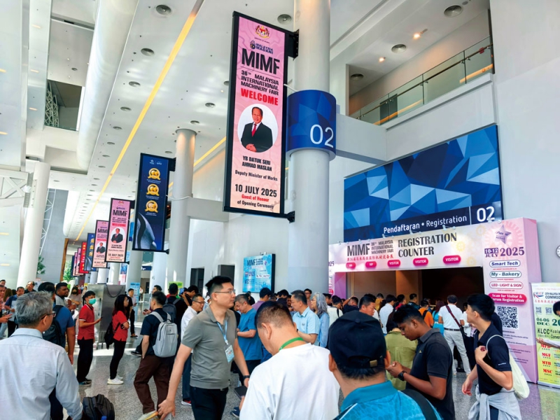 展会期间，来自中国的展商群体尤为璀璨夺目